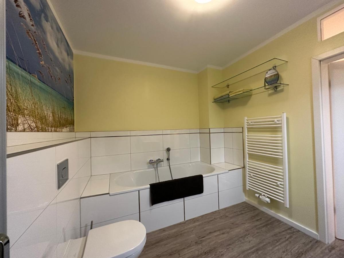 Am Kleinen Muehlenteich - Zentrale Ruhige Lage Mit Parkplatz Und Fahrraedern Apartment เฟลนส์บวร์ก ภายนอก รูปภาพ
