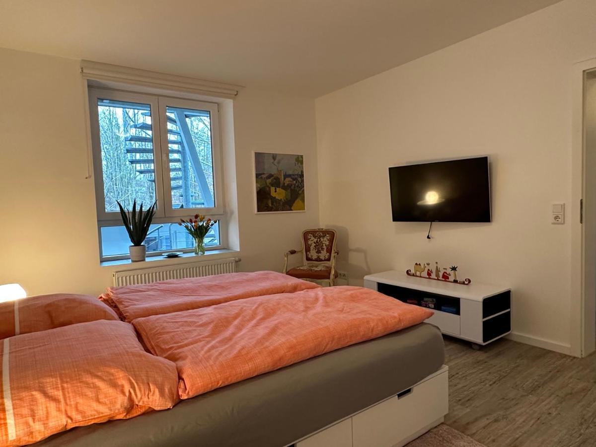 Am Kleinen Muehlenteich - Zentrale Ruhige Lage Mit Parkplatz Und Fahrraedern Apartment เฟลนส์บวร์ก ภายนอก รูปภาพ